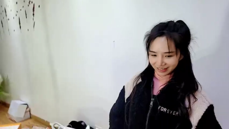 【2022-03-22 15点场】洪湖小肖：我和小钰儿e的一天