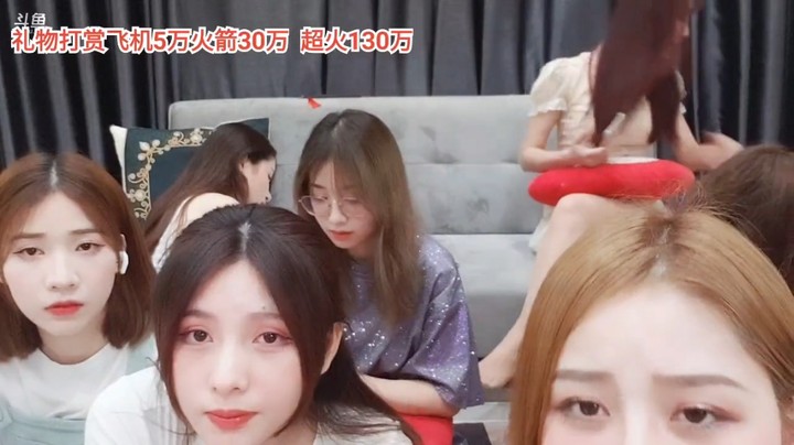 只有大海会聊天了，其他人都不太会说啊