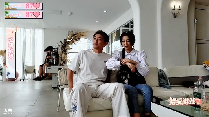 猎爱游戏2博哥和美女的表演真尴尬，真是心静如水啊