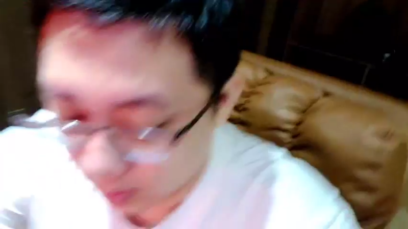 【2022-03-24 20点场】小鱼小鱼吃虾米：hi，我来啦