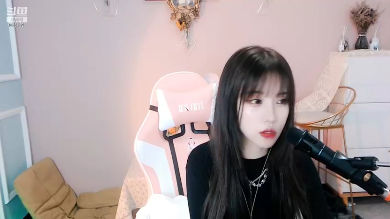 【2022-03-23 20点场】唐6儿：唐6儿的直播间