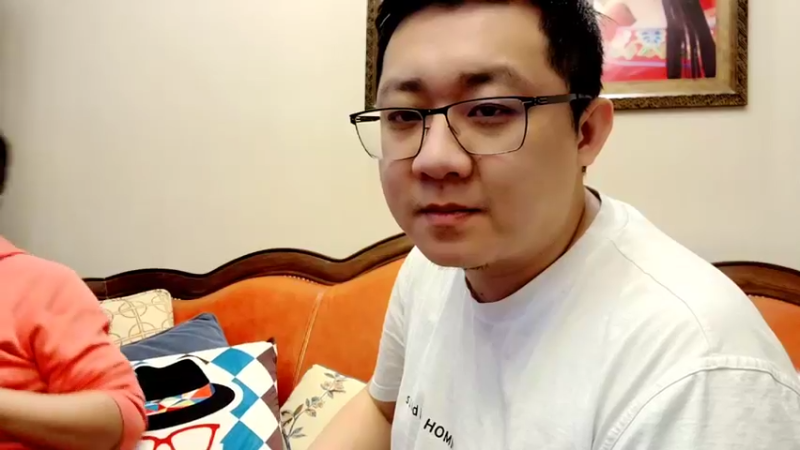 【2022-03-25 17点场】小鱼小鱼吃虾米：小鱼又嗯混的一天