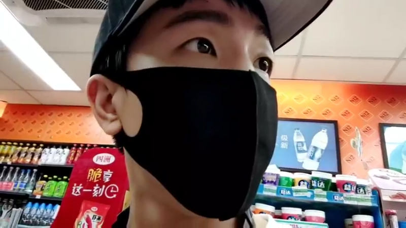 【2022-03-26 18点场】douyu小漠：和兄弟一起转转