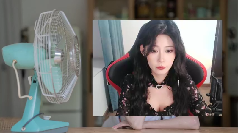 【2022-03-23 18点场】憨批姐姐沫萱：双倍亲密度~开钻粉4倍喔~