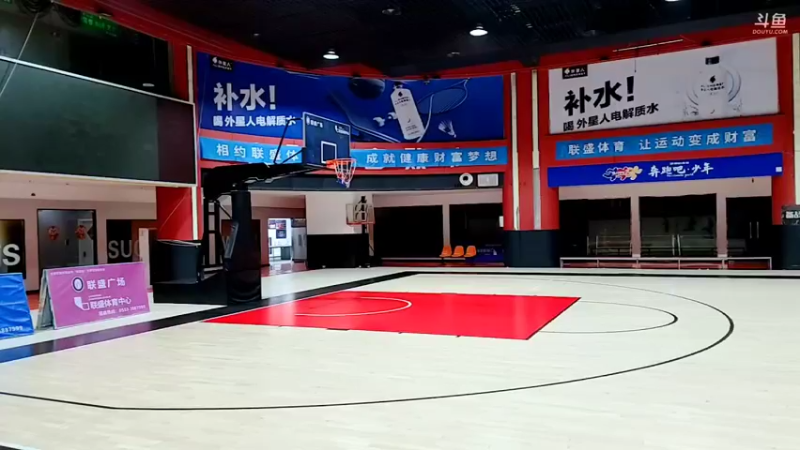 【2022-03-27 19点场】小鱼小鱼吃虾米：我出来户外啦