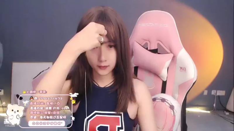 【2022-03-28 20点场】哈尼九：一个默默跳舞的小男孩