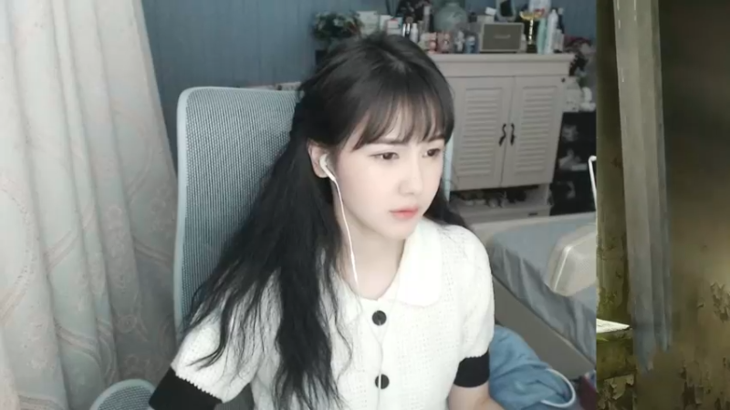 【2022-03-27 21点场】iu可可曾：csgo网恋女王，今天必须拿捏
