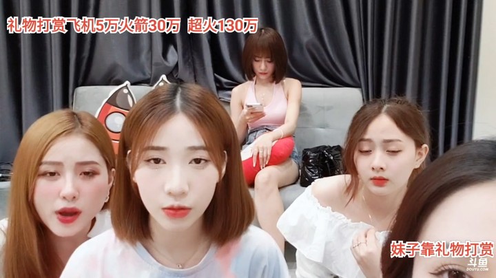 今天小七要唱歌了啊，后面的文轩好看啊