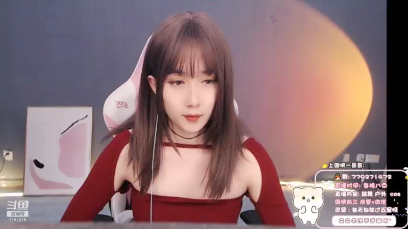 【2022-03-29 20点场】哈尼九：一个默默跳舞的小男孩