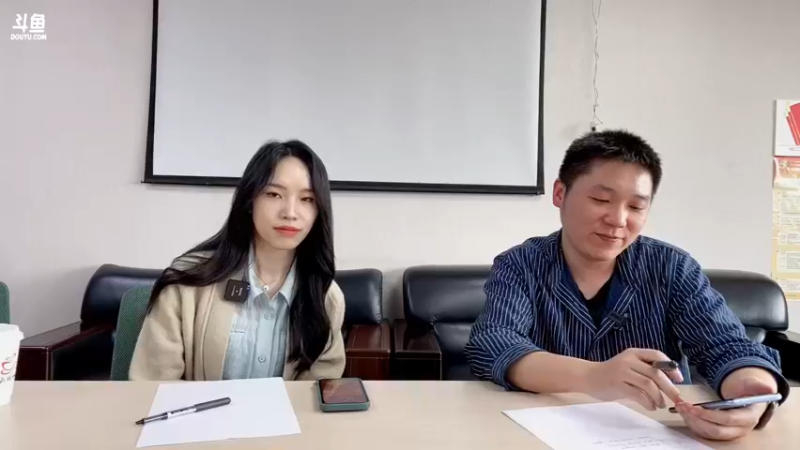 【2022-03-25 14点场】文摘正播报：男孩如何避免“杀猪盘”？