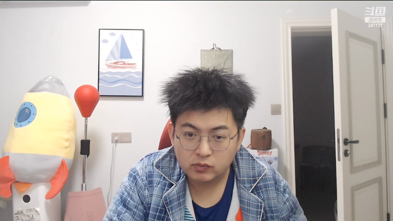我在斗鱼看火力堂主直播户外