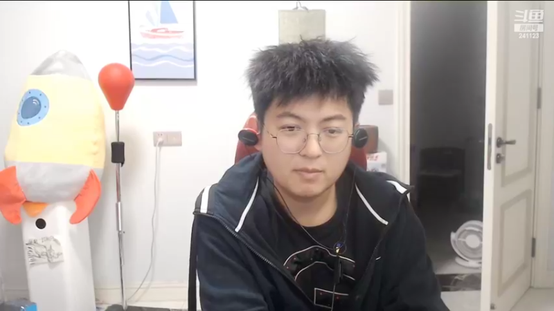 【2022-03-30 00点场】火力堂主：外面闲逛！