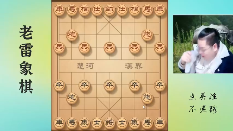 老雷想不明白，为啥踢足球的人，身上会没有肌肉？