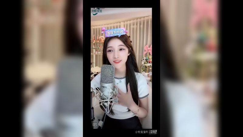 好标致的小姐姐，唱歌还那么好听，忍不住多看了几遍13