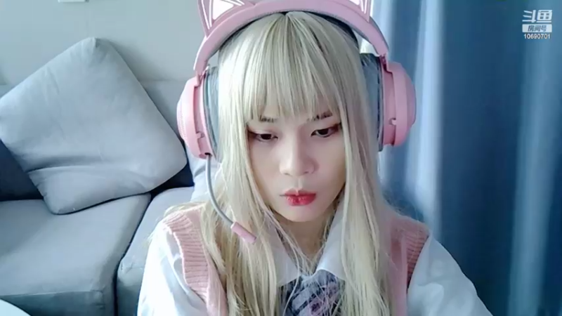 【2022-03-31 15点场】女盲僧童童：黑莓女盲僧 蒂花之秀 有车位