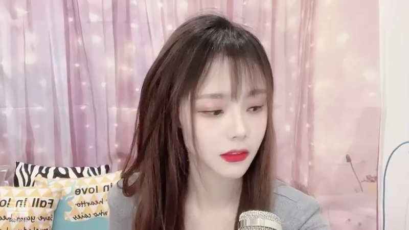 【2022-03-23 13点场】肉肉肉丸子哇：天青色等烟雨  10625019
