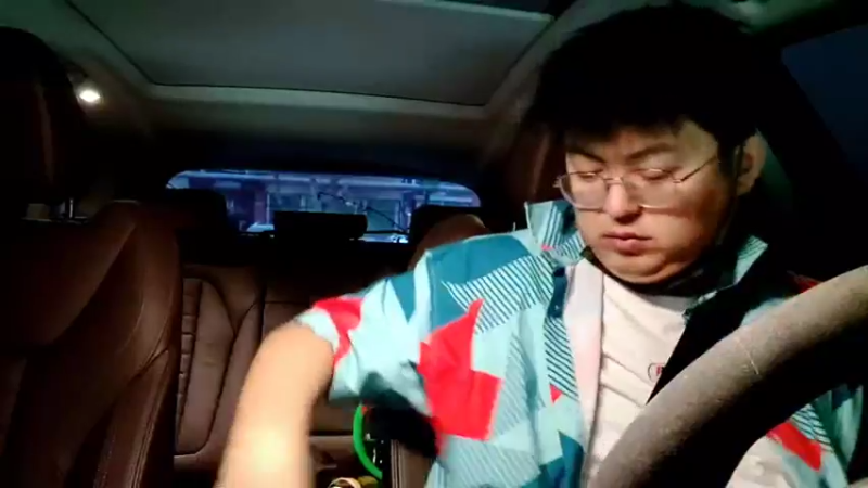 【2022-04-01 18点场】火力堂主：体育场锻炼身体！