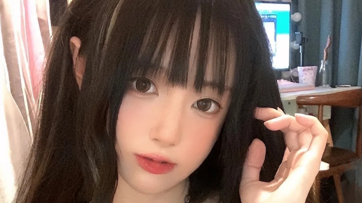 四月变成了一座桥急着让夏天来到
