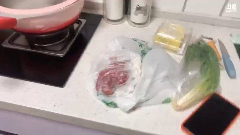 【2022-04-03 17点场】一条小团团OvO：坚持不吃外卖的第二天