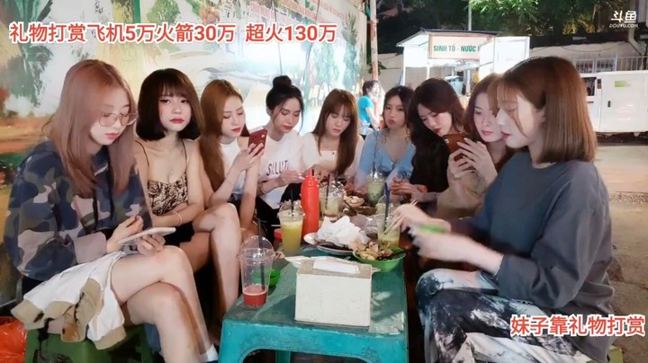 每天小新吃不停，火啊，其他人都没什么吃的