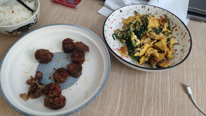 吃饭饭啦