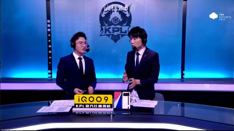 【2022-04-03 19点场】BLUE呀丶：5点解说AG比赛 9点五排~