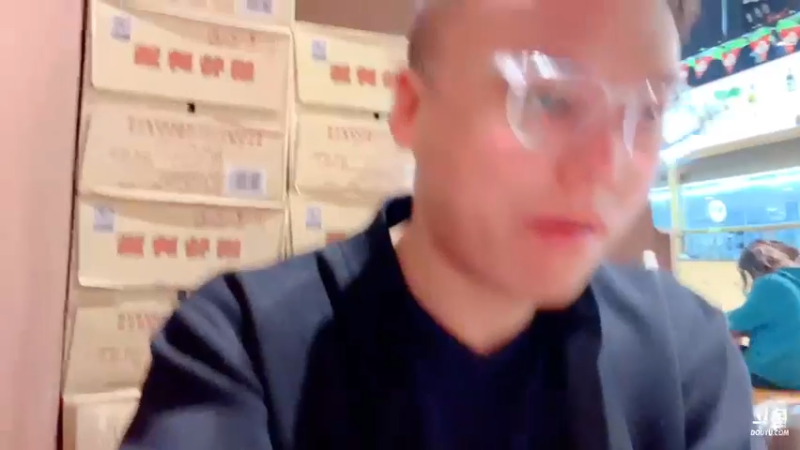 【2022-04-03 00点场】睡懵的渣皇：幸福满满的直播间