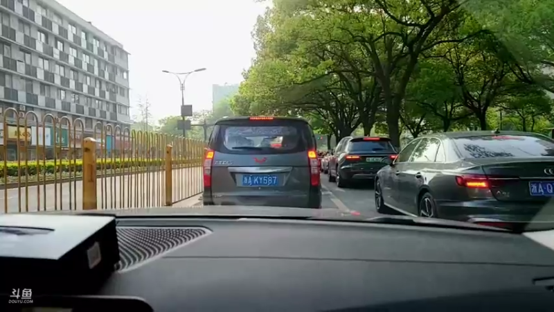 【2022-04-04 16点场】赛文柒Seven：跟朋友们来看老爷车
