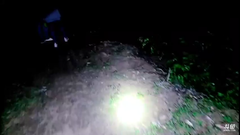 【2022-04-04 00点场】主播阿郎：海南环岛游25