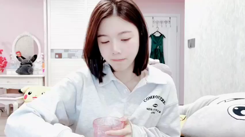【2022-04-04 20点场】丽亚celiahunne：小姨子：天天开心