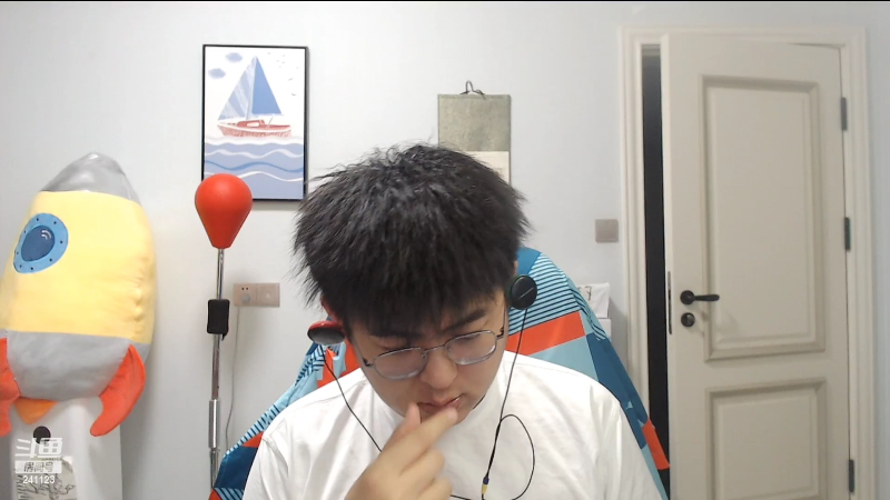 我在斗鱼看火力堂主直播户外