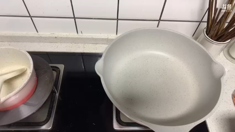 【2022-04-06 17点场】一条小团团OvO：不吃外卖的第四天