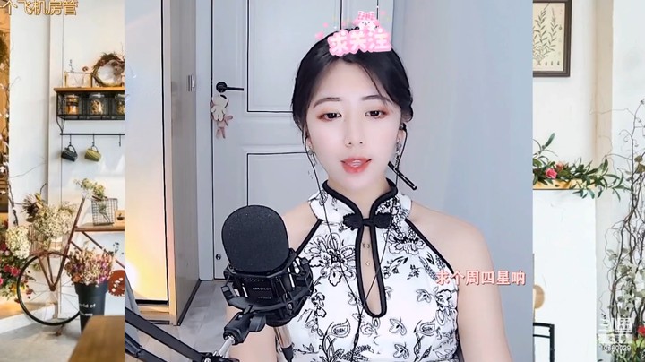 诗小北美女小姐姐唱歌很努力很好听啊