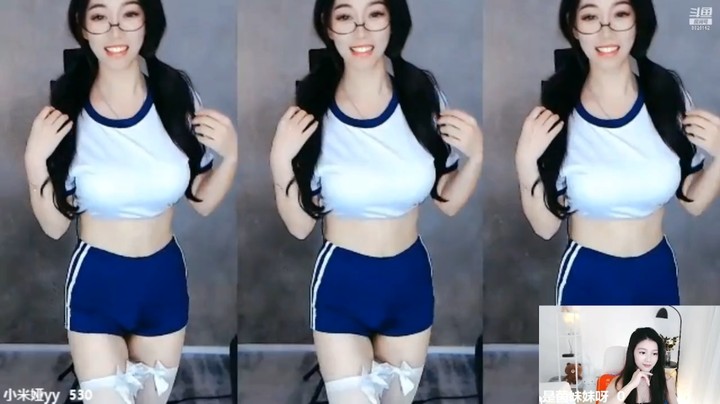是茵妹妹直播看美女表演真不错