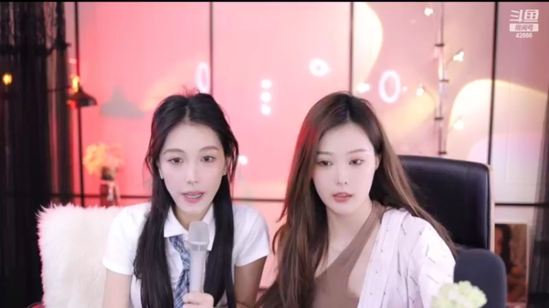 【2022-04-06 16点场】苏恩Olivia：苏恩：连宝彭宝来啦啦啦啦啦啦
