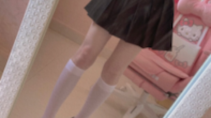 蜜桃冻QuQ发布了一个斗鱼视频2022-04-06