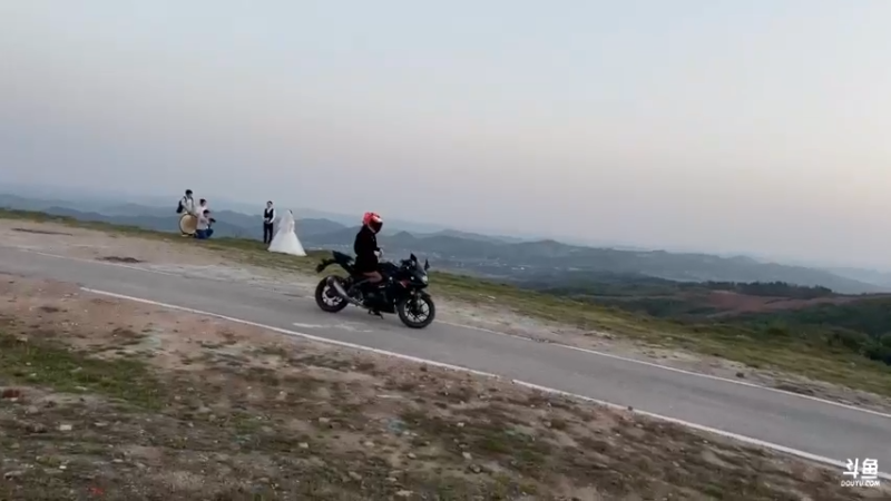 【2022-04-07 18点场】蓝战非OvO：户外美食第二期神仙岭