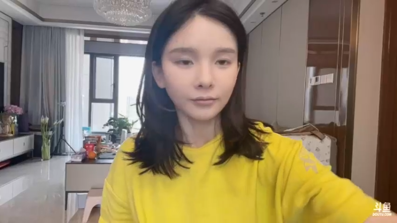 【2022-04-08 17点场】赵小臭：凑凑：吃个面做雪花酥啦