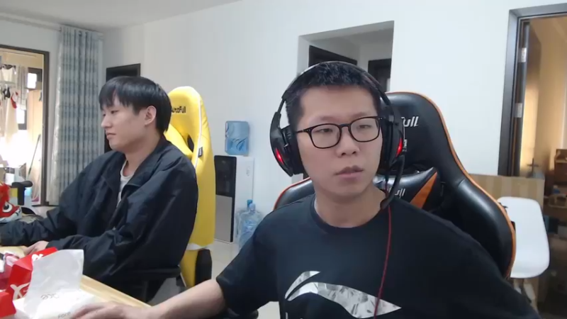 【2022-04-08 15点场】余小C真的很强：余小C：韩服钻1二次冲大师！