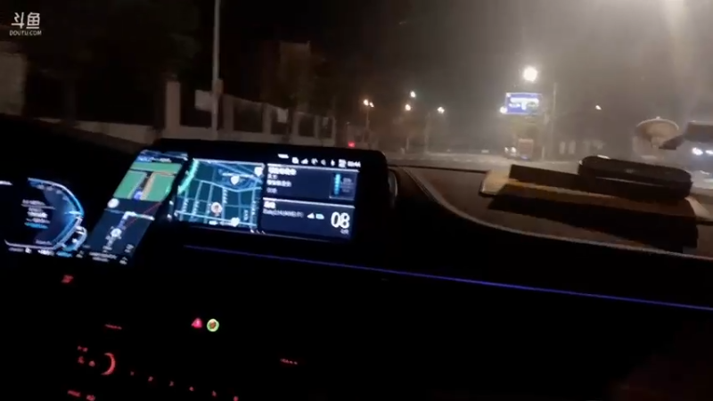 【2022-04-08 00点场】白鲨xiubi丶：又老了一岁了，加油！