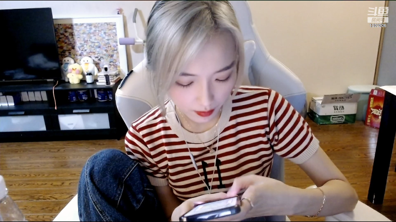 【户外】佳佳喜欢恰仙贝的精彩时刻 20220409 22点场