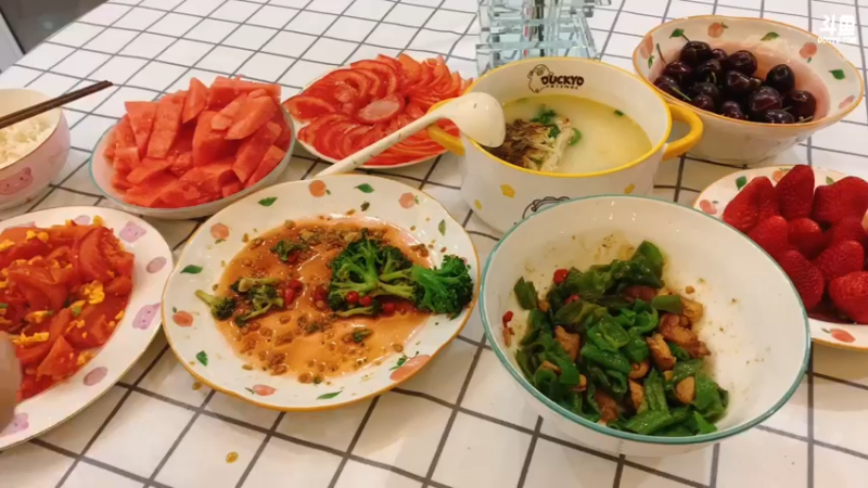 【2022-04-09 20点场】一条小团团OvO：【双倍】今天家里来客人啦~