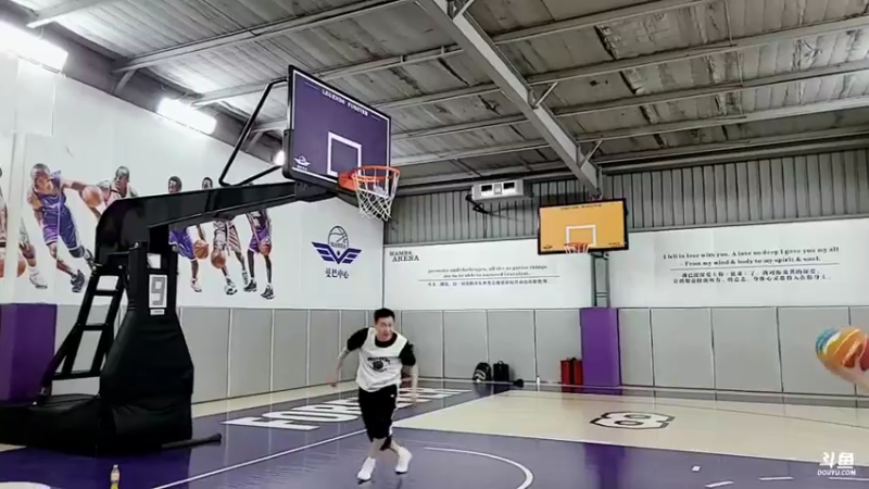 【2022-04-10 19点场】赛文柒Seven：跟邻居小姐姐一起吃个饭