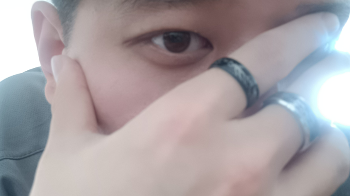 嘎嘎的