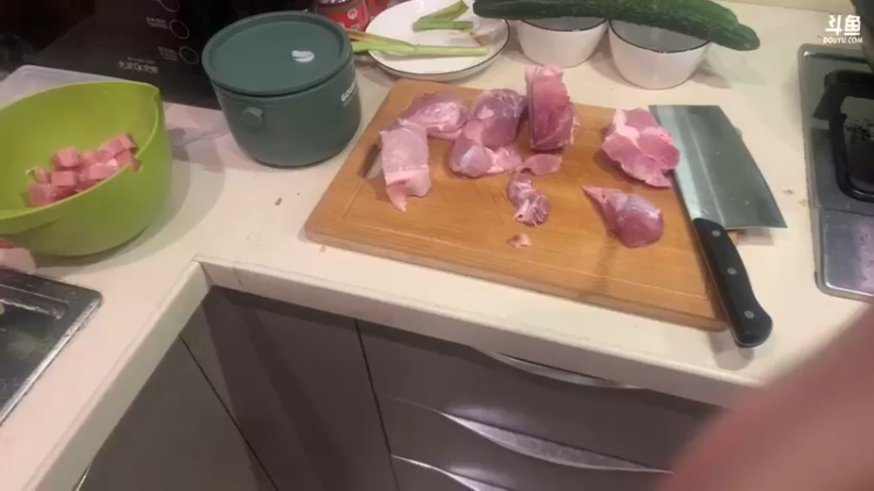 【2022-04-13 20点场】金甲EzNpc：砍 完 做 伙 夫