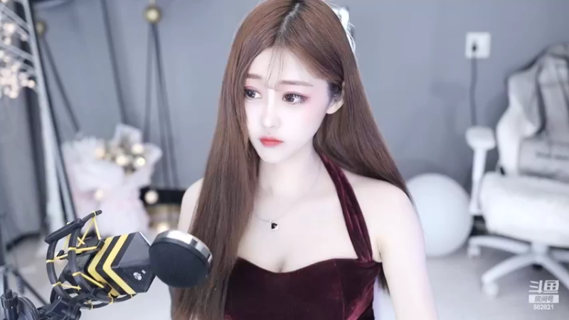 【2022-04-13 14点场】苏小懒38D：我来挨揍啦~