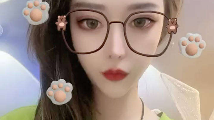 曼妮阿佳发布了一个斗鱼视频2022-04-13