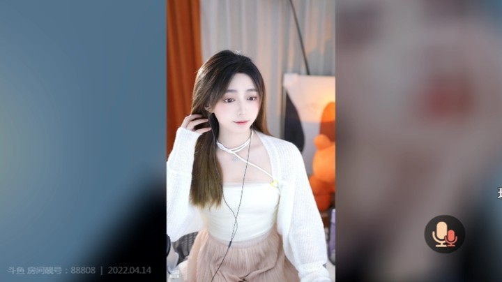 小悦美女小姐姐真好看，这白色衣服看起来清纯