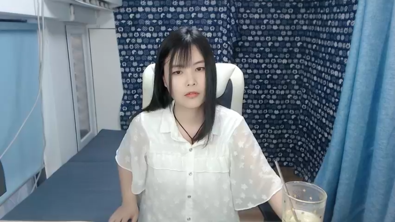 【2022-04-10 18点场】夹克兔：想刀一个人的眼神是藏不住的