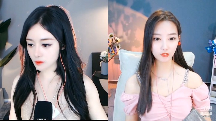 知我心美女小姐姐直播连麦，两个美女好漂亮